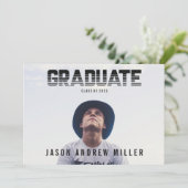 Fettgestreifte Typografie Graduate Boy Ankündigung (Stehend Vorderseite)