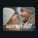 Fettkalligraphie | FOTO SAVE THE DATE Magnet<br><div class="desc">Dieses wunderschöne,  vollblütige Foto verfügt Save the Date über eine fett retro-artige Kalligraphie und den Text "Rett unser Datum" - passen Sie Ihre Hochzeitsdetails und Ihr LieblingsFoto an.</div>