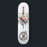 *~* Feuer AP88 Mittelalterliches Schwert Blumenblü Skateboard<br><div class="desc">(Suchen Sie nach ähnlichen Artikeln in AP88 ) Einfache Übertragung auf andere Zazzle Produkte. WEISSE Hintergrund Skateboard mit PINK und ROSE BLUME MEDIEVAL SWORD für Drachensagen mit BLUME / FLORAL Elementen und mit RING von FRE / FLAMES / FLAME und Letter , ERSTE MONOGRAM für Ihren Namen - Behalt oder...</div>