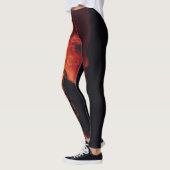 Feuer auf schwarzen Leggins (Links)