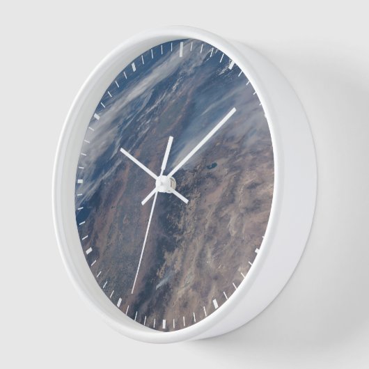 Feuer im Yosemite National Park & Stanislaus Fores Uhr (Winkel)