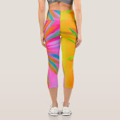 FEUER MULTI FARBFANTASY FLORAL DESIGN CAPRI LEGGINGS (Rückseite)