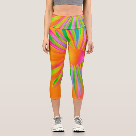 FEUER MULTI FARBFANTASY FLORAL DESIGN CAPRI LEGGINGS (Vorderseite)