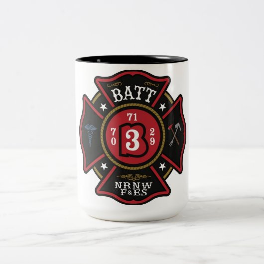 Feuer-Tasse des Bataillon-3 Zweifarbige Tasse (Mittel)