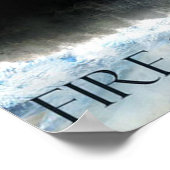 Feuer und Eis mit Feuer kämpfenden Eisdrachen Post Poster (Ecke)