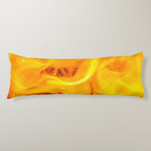Feuer und Flammen Seitenschläferkissen (Vorderseite)