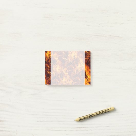 Feuer- und Flammenmuster Post-it Klebezettel (Auf Schreibtisch)