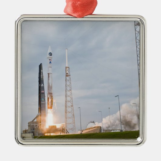 Feuer- und Rauchsignal Ornament Aus Metall (Vorne)