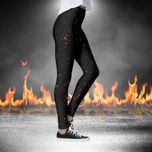 Feuerbrand überlagert das Foto, das die schwarzen Leggings