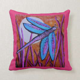 Feuerfliege über dem Mond Kissen