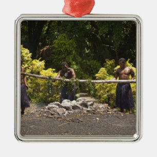 Feuerläufer, Polynesisches Kulturzentrum, Viti Ornament Aus Metall