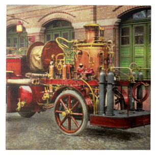 Feuerlkw - Ein Elektropumpenwagen 1907 Fliese