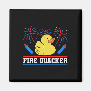 Feuerlöschkautschuklateuhn am 4. Juli Feuerwerk Magnet