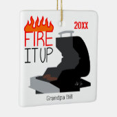 Feuern Sie es in Flammen und Grill Personalisiert Keramikornament (Rechts)