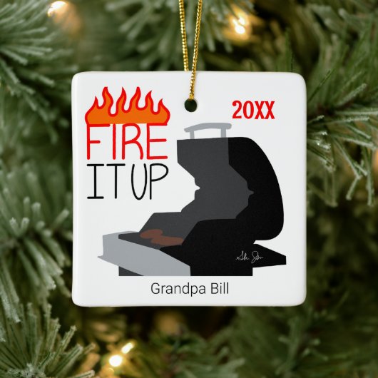 Feuern Sie es in Flammen und Grill Personalisiert Keramikornament (Baum)
