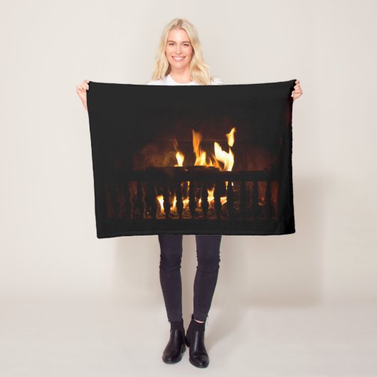 Feuerstelle auf Zuhause Fleecedecke (Beispiel)