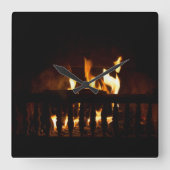 Feuerstelle auf Zuhause Quadratische Wanduhr (Vorderseite)