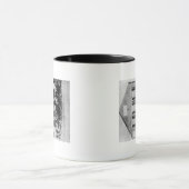 Feuerwehr mit Ausrüstung außerhalb des Feuerhauses Tasse (Zentrum)