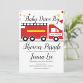 Feuerwehrauto-Baby-Shower-Parade Einladung (Stehend Vorderseite)