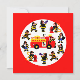 Feuerwehrfahrzeuge mit beschäftigten Feuerwehrleut