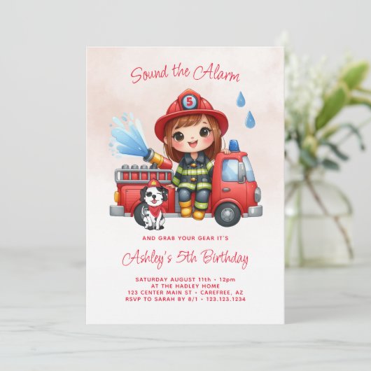 Feuerwehrfeuerwehrmädchen 5. Geburtstag Einladung (Stehend Vorderseite)