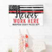 Feuerwehrhelden arbeiten hier Red Line America Fla Banner (Insitu)