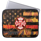 Feuerwehrkreuz und Flammen Laptopschutzhülle (Vorderseite)