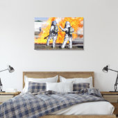 Feuerwehrleute bekämpfen simulierte Feuer Leinwanddruck (Insitu (Schlafzimmer))