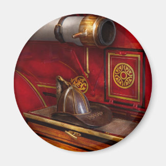 Feuerwehrleute - Eine elegante Aufgabe Magnet