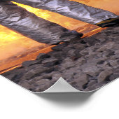 Feuerwehrleute löschen einen Flugzeugbrand Poster (Ecke)