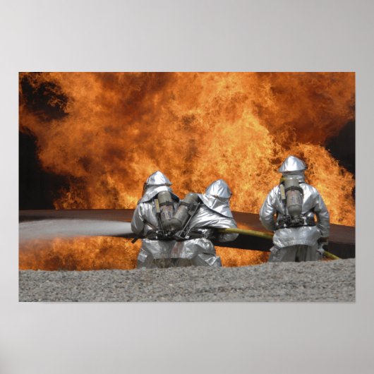 Feuerwehrleute neutralisieren ein Feuer Poster (Vorne)
