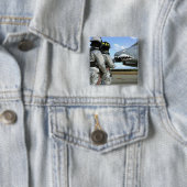 Feuerwehrleute setzen während eines Bohrvorgangs e Button (Beispiel)