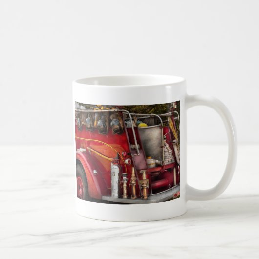 Feuerwehrmann - Bereit für Feuer Kaffeetasse (Rechts)