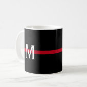 Feuerwehrmann mit dünner roter Linie Mit Monogramm Kaffeetasse (Vorderseite Links)