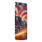 Feuerwehrmann mit Flagge und Flammen Thermosbecher (Nach rechts gedreht)