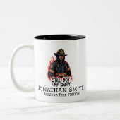 Feuerwehrmann oder Feuerwehrmann Lustige Sprüche Zweifarbige Tasse (Links)