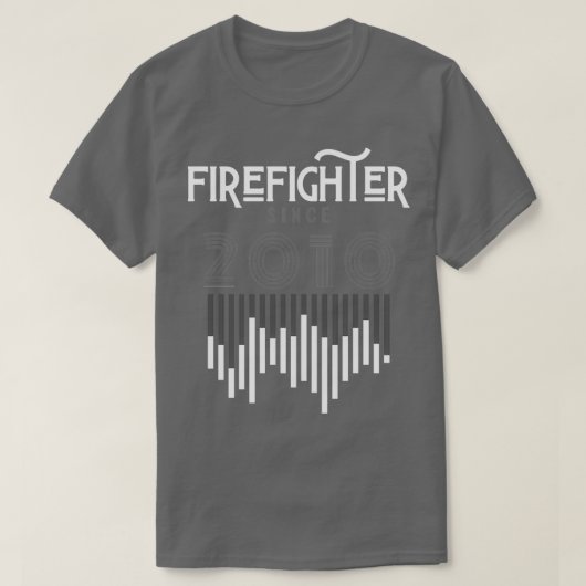 Feuerwehrmann seit 2010 (3) T-Shirt (Design vorne)