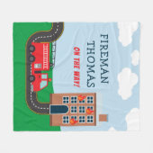 Feuerwehrmann und Feuerwehrfahrzeug mit Vorname Li Fleecedecke (Vorderseite (Horizontal))