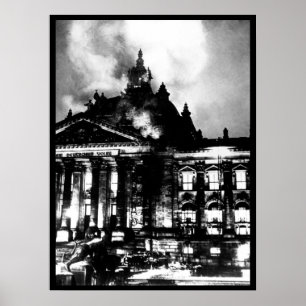Feuerwehrmannarbeit über das brennende poster