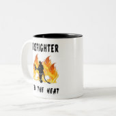 Feuerwehrmänner glauben der Hitze Zweifarbige Tasse (Vorderseite Links)
