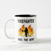Feuerwehrmänner glauben der Hitze Zweifarbige Tasse (Links)