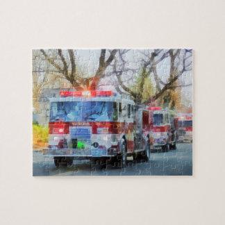 Feuerwehrmänner - Linie der Feuerspritzen in der Puzzle