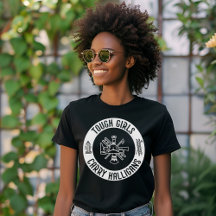 Feuerwehrmännerinnen Mädchen tragen Halligans