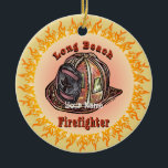 Feuerwehrschmuck von Long Beach Keramik Ornament<br><div class="desc">Long Beach Feuerwehrschmuck, Feuerwehrmann-T - Shirt, Feuerwehrbekleidung, Geschenke von ArtMuvz Illustration. Sie können Ihren Namen hinzufügen oder Text hinzufügen. Dieses Ornament des Long Beach Feuerwehrmanns wird individuell gestaltet, um es zu einem einzigartigen Geschenk zu machen oder als personalisiertes Geschenk zu geben. Das kühne Design verfügt über einen Feuerwehrhelm, ein Symbol...</div>