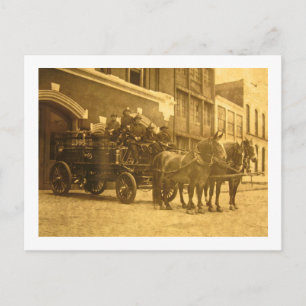 Feuerwehrwagen mit Pferdebespannung Vintage Postkarte