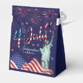 Feuerwerk Amerikanische Unabhängigkeitstag mit der Geschenkschachtel (Rückseite)