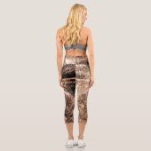 Feuerwerk aus funkelnd Gold Abstrakt Capri Leggings (Rückseite)