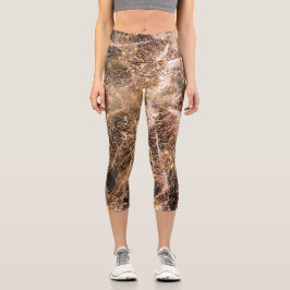 Feuerwerk aus funkelnd Gold Abstrakt Capri Leggings