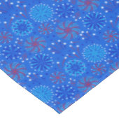 Feuerwerke im Blue New Year Eve Party Tischdecke (Schrägansicht)