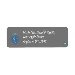 Feuerwerke im Personalisierten grauen Hintergrund